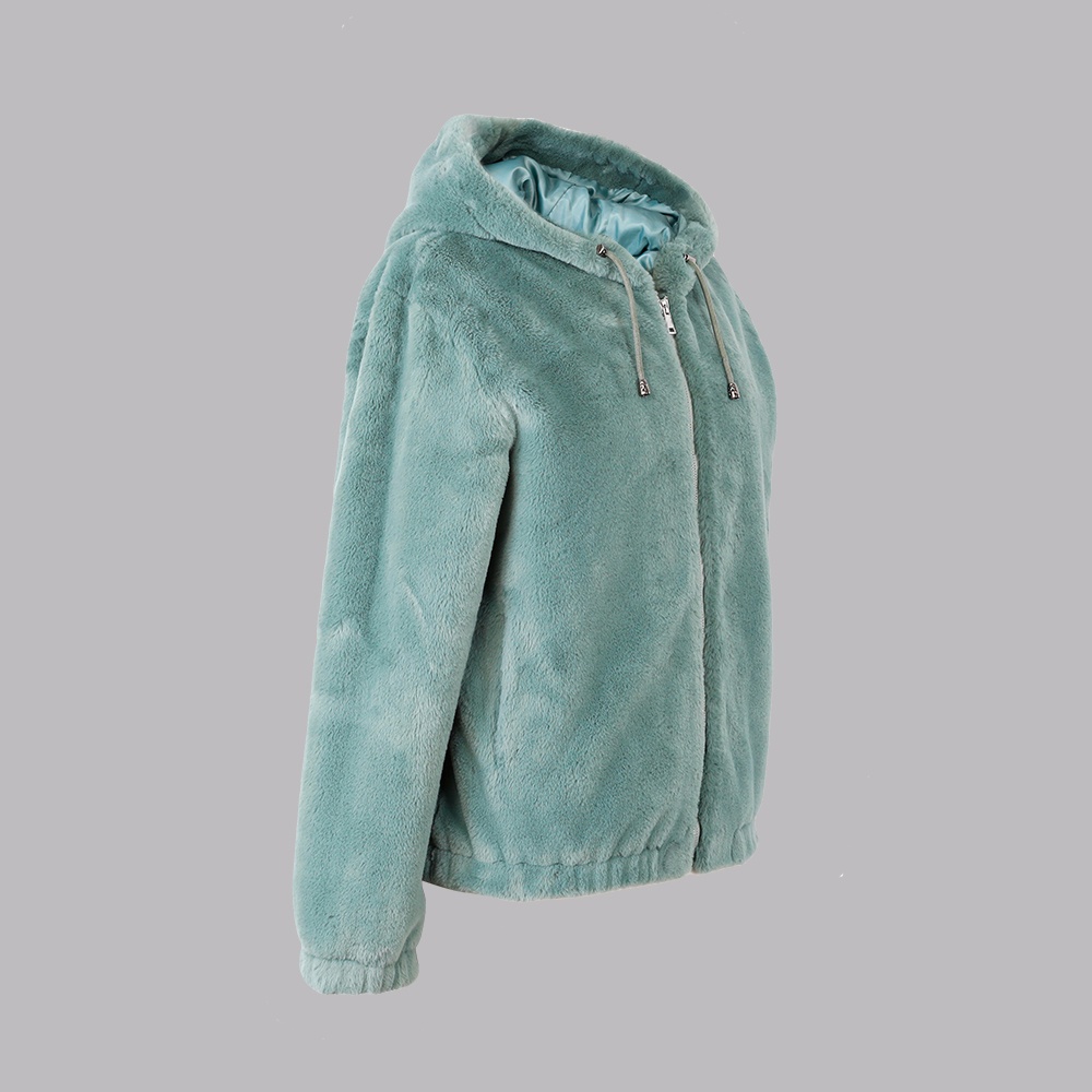 人造毛帶帽上衣